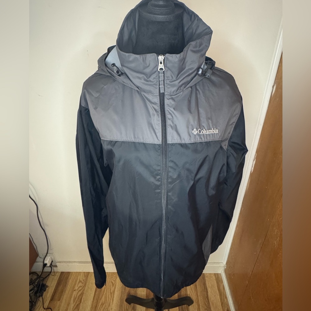 Columbia Two-Tone Black and Gray Hooded Jacket